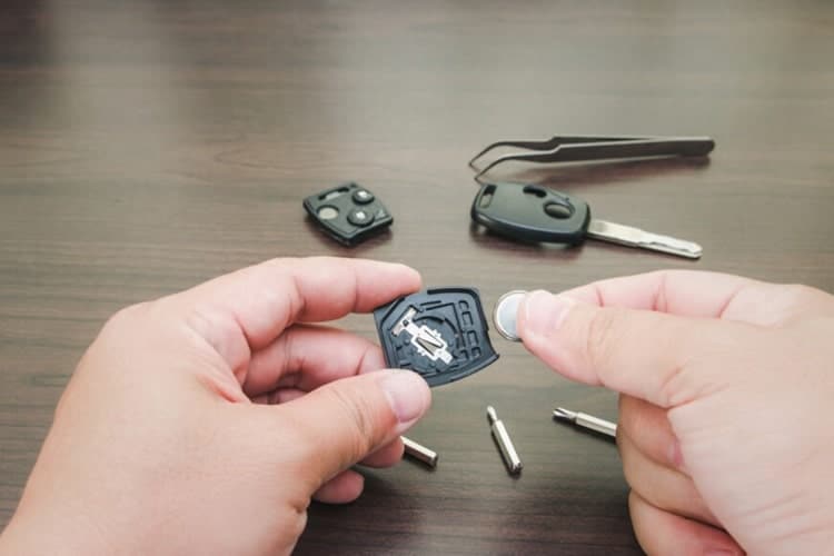 fixing car key fob