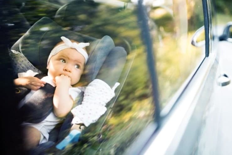 baby stuck in car